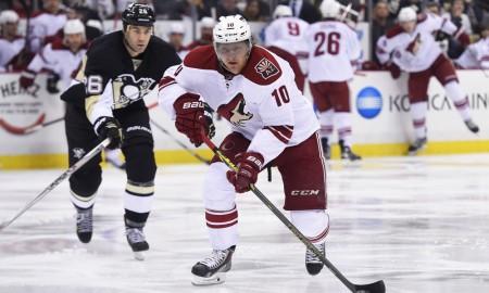 28 March 2015: Arizona Coyotes left wing Martin Erat (10) skates the puck into the zone during the third period in the Pittsburgh Penguins 3-2 win against the Arizona Coyotes at the Consol Energy Center in Pittsburgh, Pennsylvania.